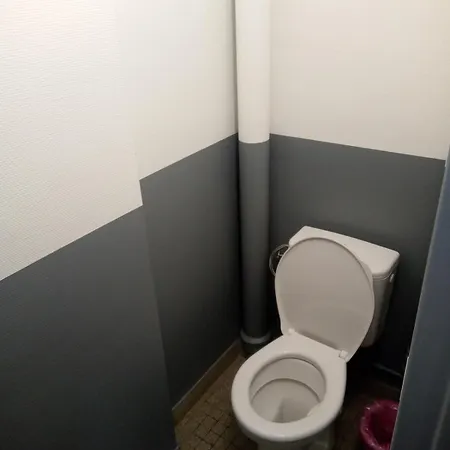 Independent Kitchen&shower Free Parking Apartment *